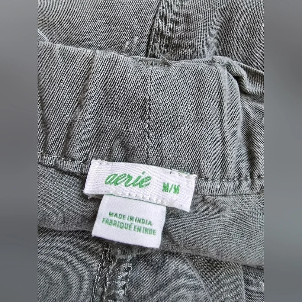 Aerie Women's Green Flowy Shorts